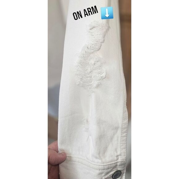 AMERICAN EAGLE White Ripped, Distressed, Cropped Denim Jacket Size Large - Picture 11 of 16